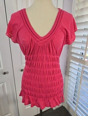 DKNY JEAN Women's Short Sleeves Fitted Pink Smocked V-Neck Top
